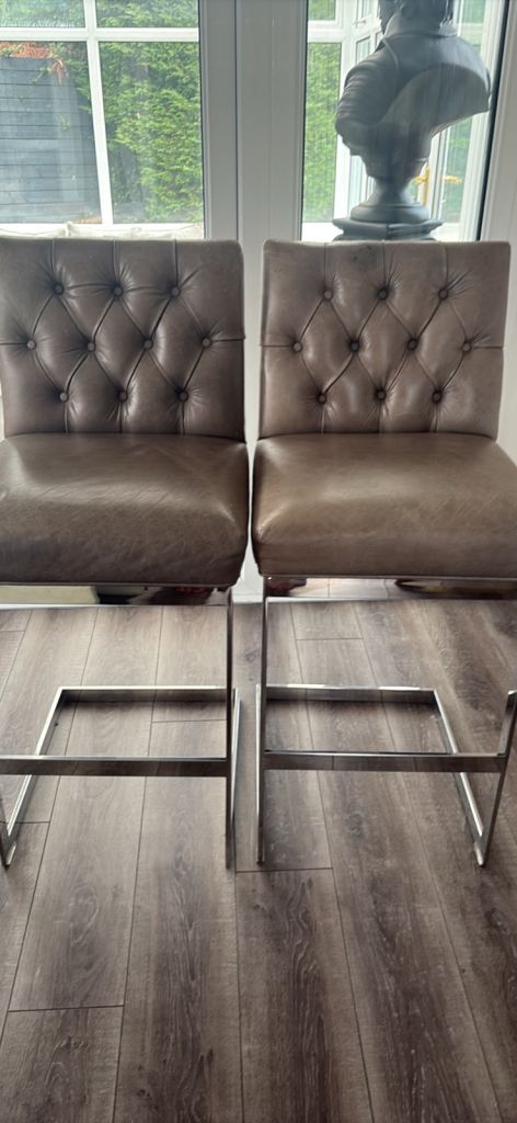 2x brown leather bar stools