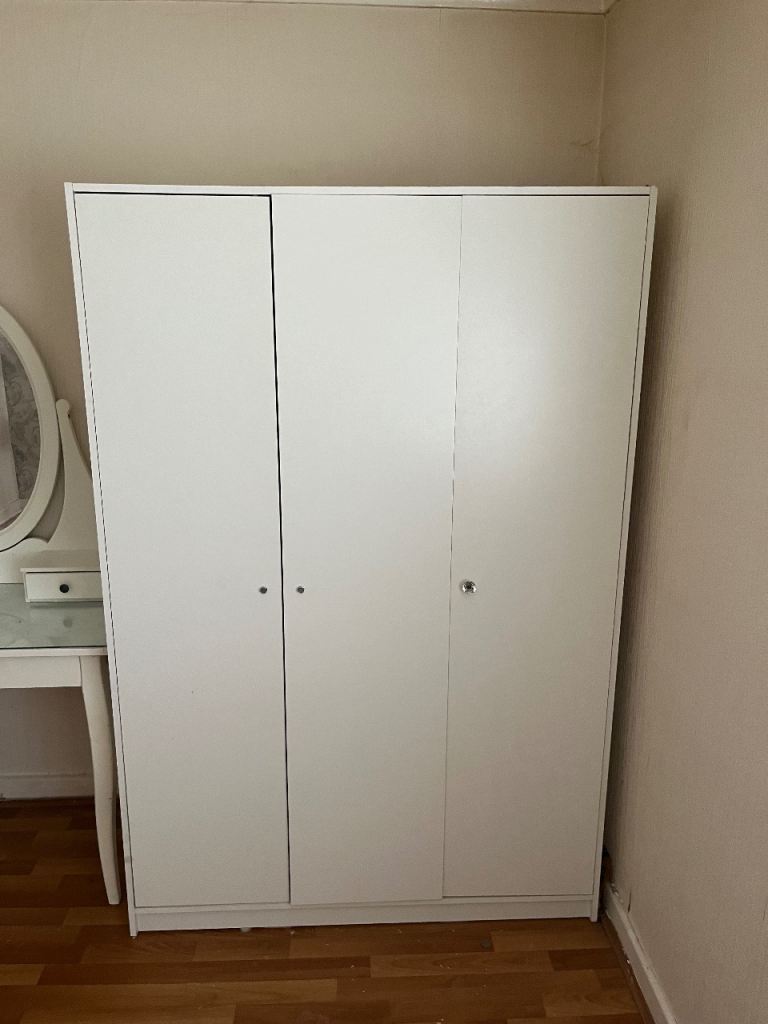 Wardrobe 