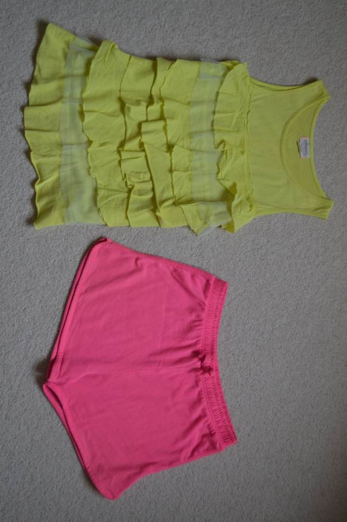  Girls Vest Top & Shorts - Age 11-12 years