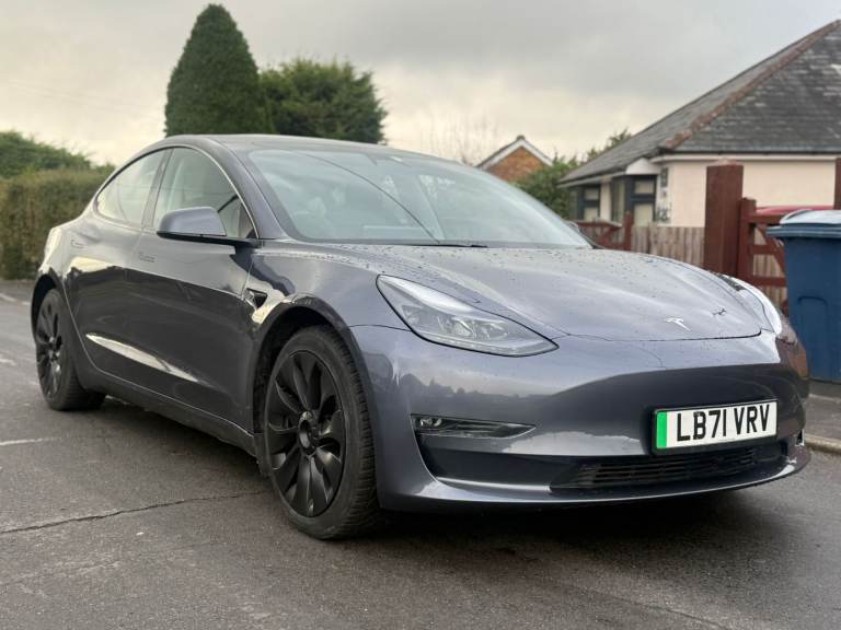 Tesla Model 3 (Dual Motor) Long Range Auto 4WD-1 Year MOT
