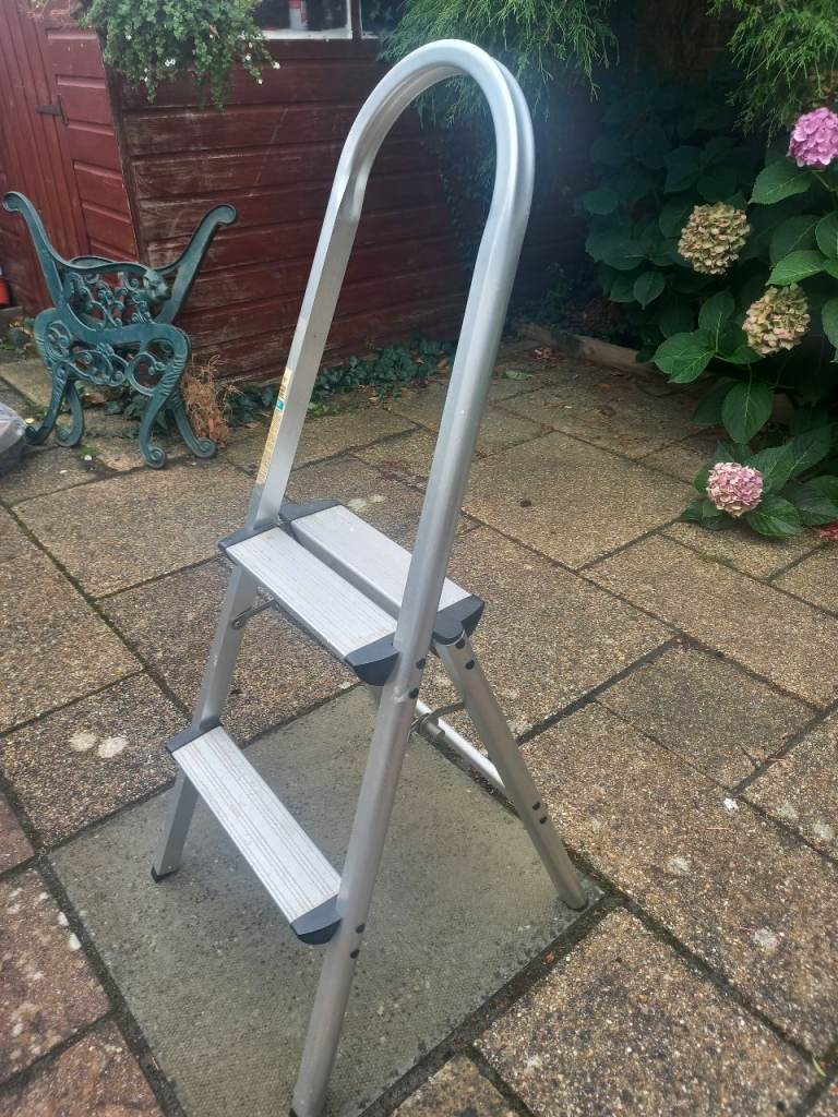 Silver Aluminium Step Stool with 2 Steps – Good Condition