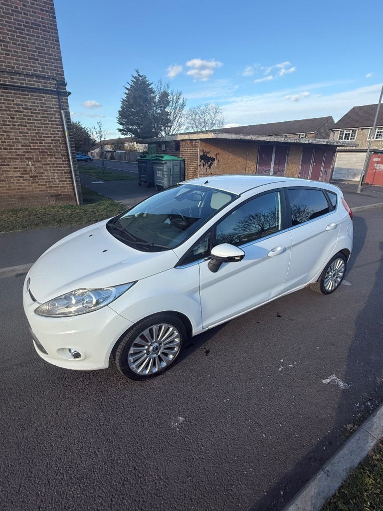 Ford Fiesta Titanium White 2009  