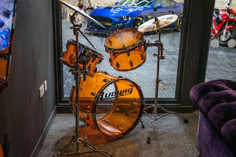  Land Rover Defender 110 3.0 D300 MHEV X-Dynamic HSE Auto 4WD Euro 6 (s/s) 5dr Diesel Automatic