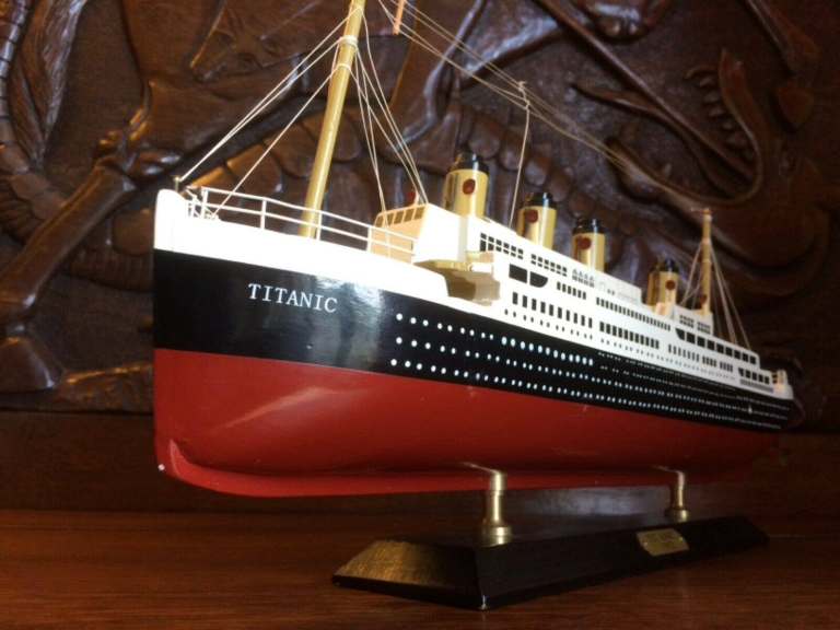 (WANTED) - Antiques and Collectables - Gold - Silver - Jewellery - Watches .