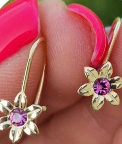 Gold-tone Flower Earrings with Pink Stone – As Good As New