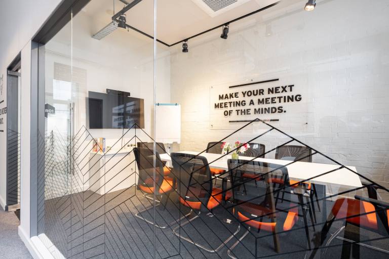 Leicester - LE1 5FQ \ Flexible Office Space for Up to 10 Workstations - Move In Today
