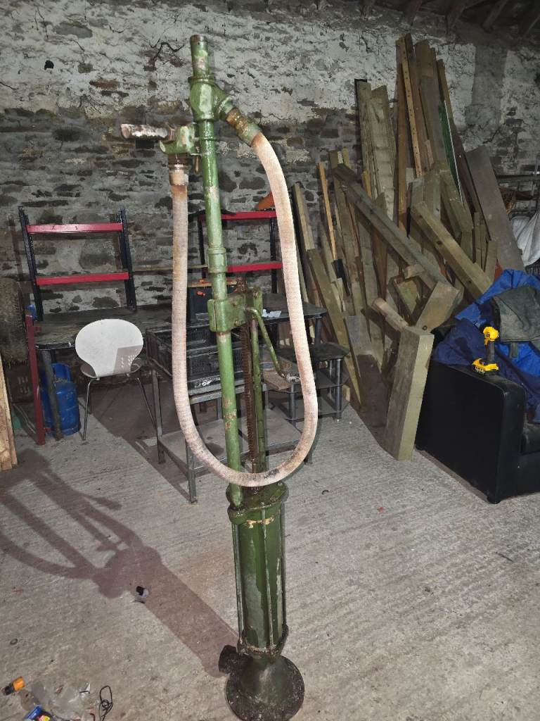 Antique wayne skelton fuel pump 