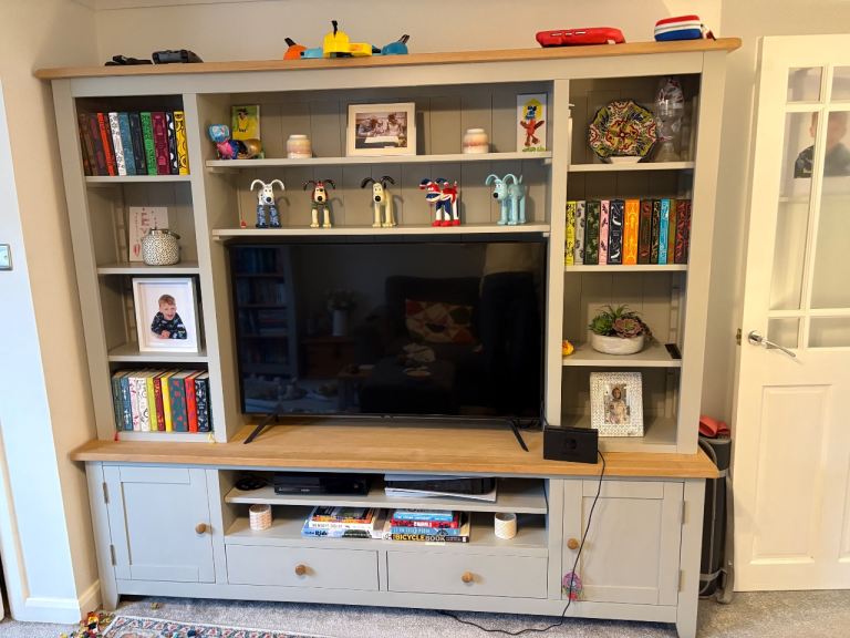 Cotswold company tv unit 