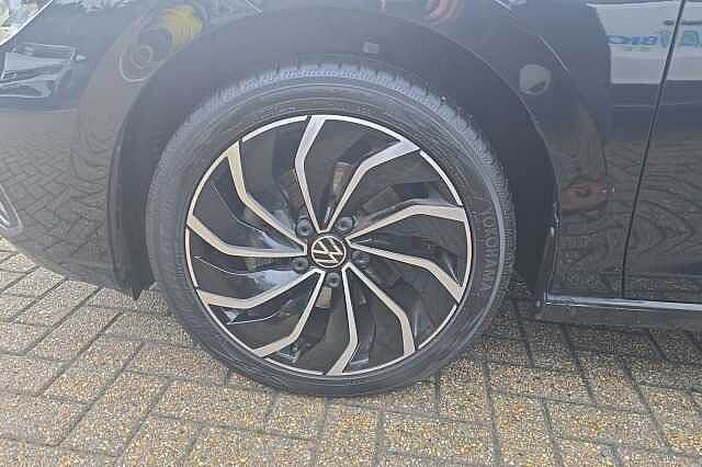 2023 Volkswagen Golf 1.5 TSI Style Edition 5dr Hatchback Petrol Manual