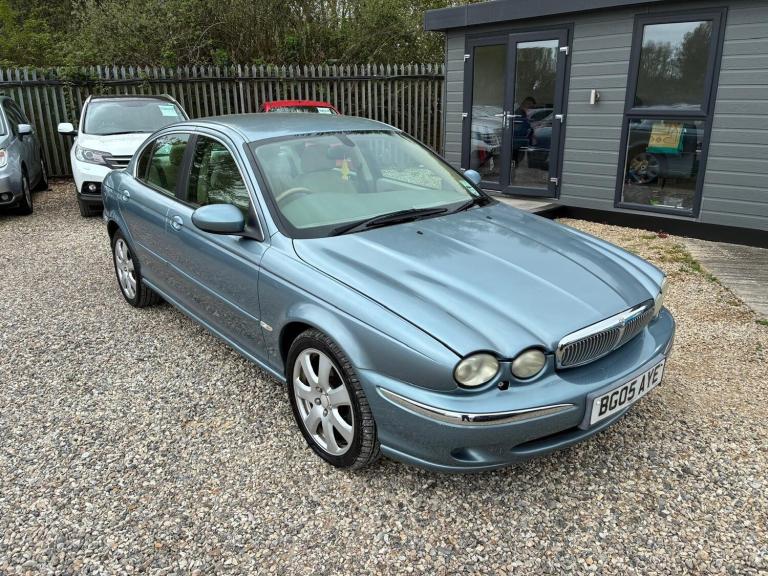 2005 Jaguar X-Type 2.5 V6 SE (AWD) 4dr SALOON Petrol Automatic