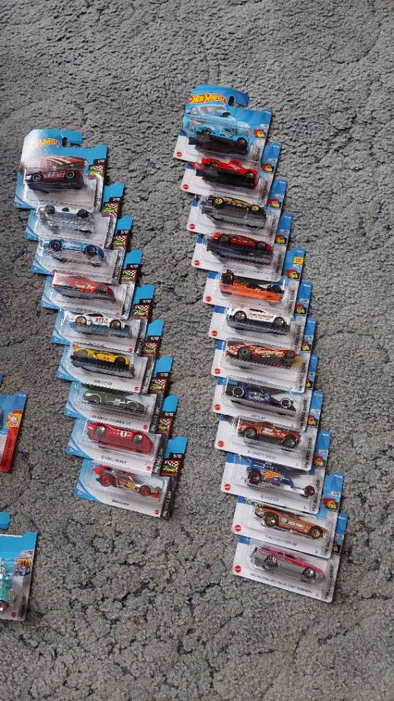 Hot wheels 