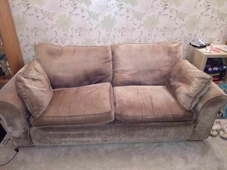 SOFA - Free to collect