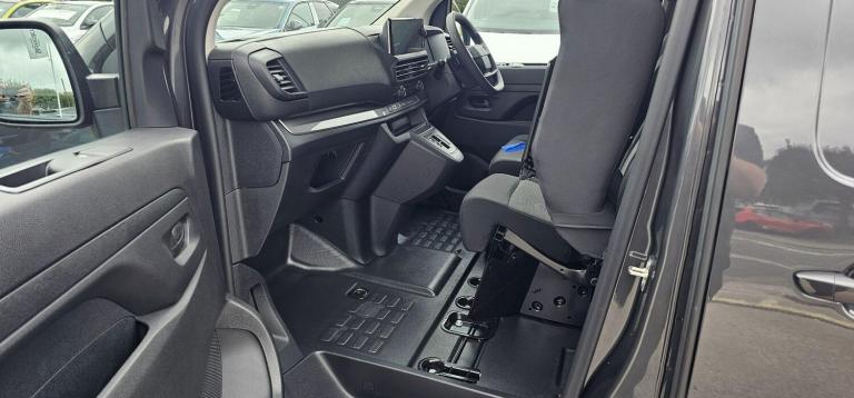 2025 Citroen Dispatch 75 kWh Driver M Auto MWB 6dr (7.4kW Charger) PANEL VAN Electric Automatic