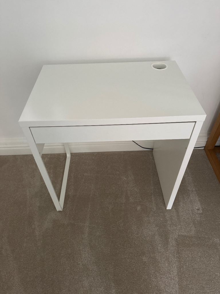 IKEA Micke Desk