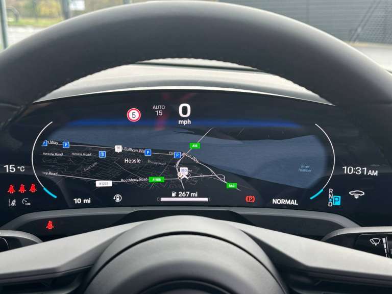 2025 Porsche Taycan 440kW 105kWh 4S Black Edition 4dr Auto Saloon Electric Automatic