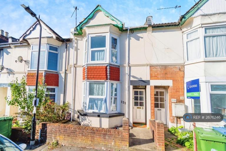 5 bedroom house in Earls Road, Southampton, SO14 (5 bed) (#2676246)