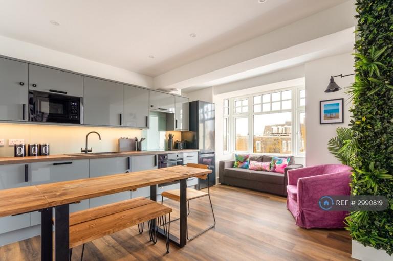 3 bedroom flat in Steine St, Brighton, BN2 (3 bed) (#2990819)