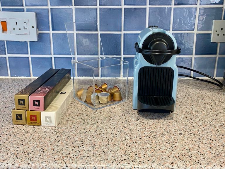 Nespresso Inissia Coffee Pod Machine