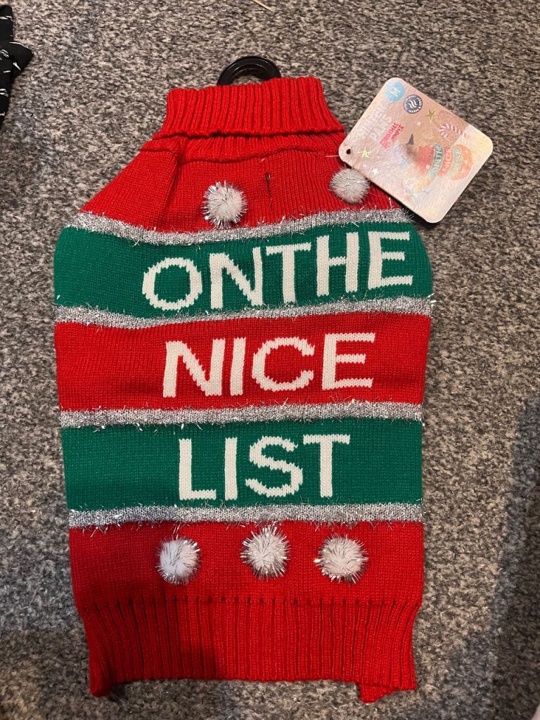 NEW WITH TAGS SIZE MEDIUM DOGS CHRISTMAS JUMPER