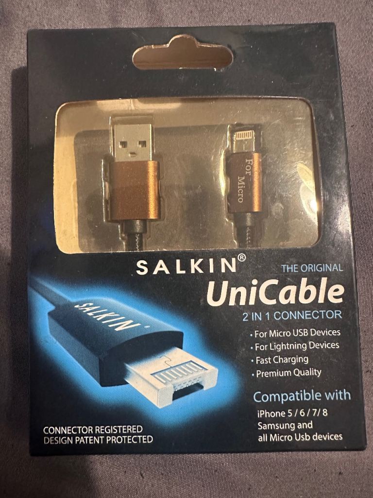 Salkin unicable both android and lightning charger