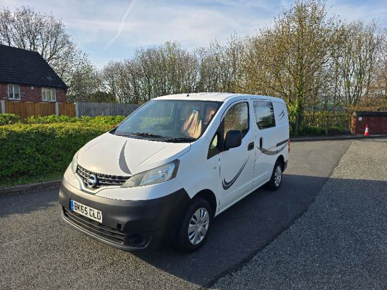 Nissan nv200