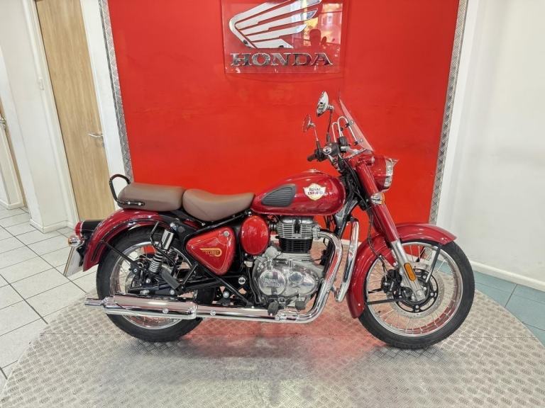 2025 '75' Royal Enfield Classic 350 E5