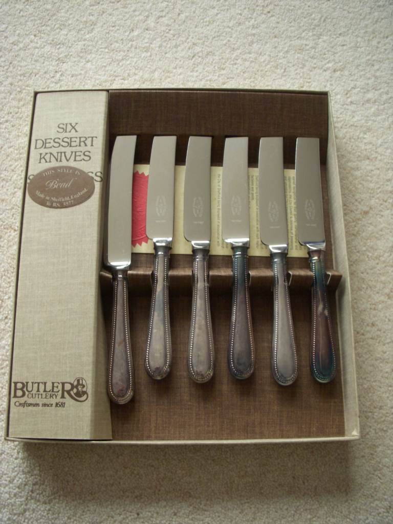 Butler Six Dessert Knives Set – As Good As New