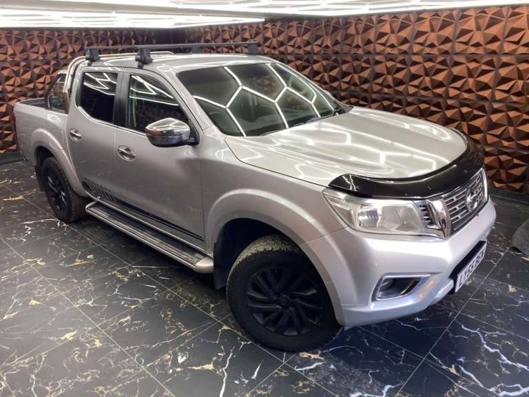2016 Nissan Navara Double Cab Pick Up N-Connecta 2.3dCi 190 4WD Auto PICK UP DIESEL Automatic