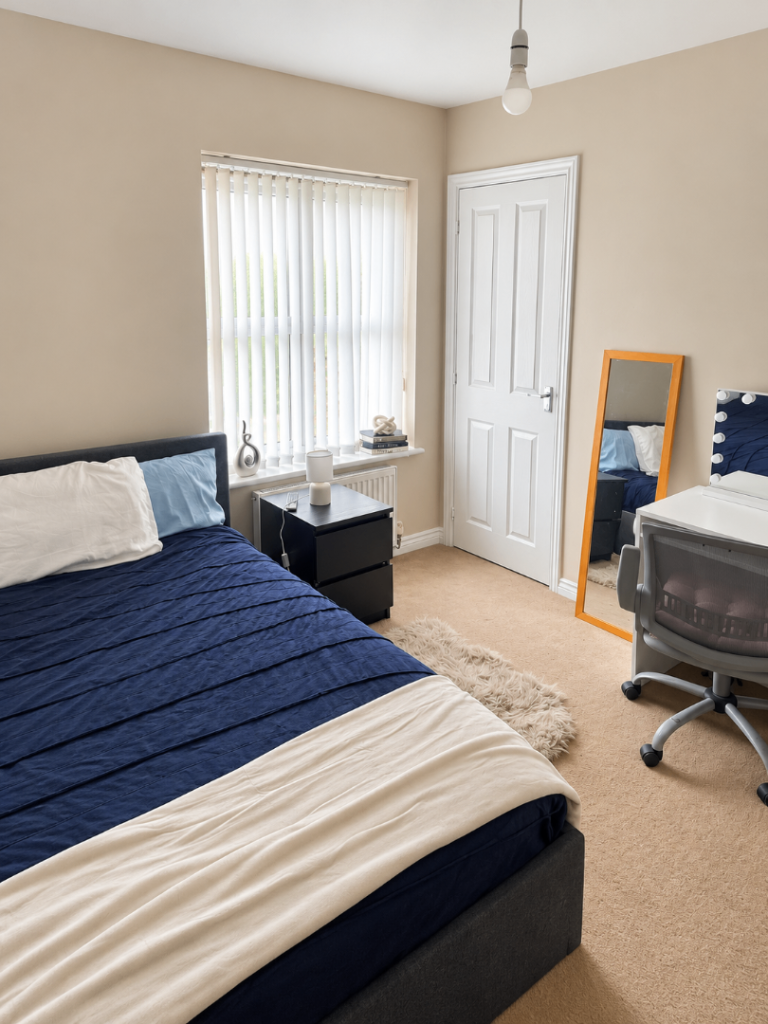 Rooms to rent in shared apartment 