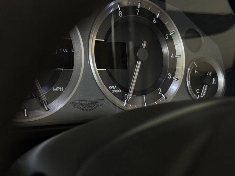 2011 Aston Martin Vantage 4.7 V8 Roadster 2dr Petrol Sportshift Euro 4 (420 bhp) Convertible Petr...