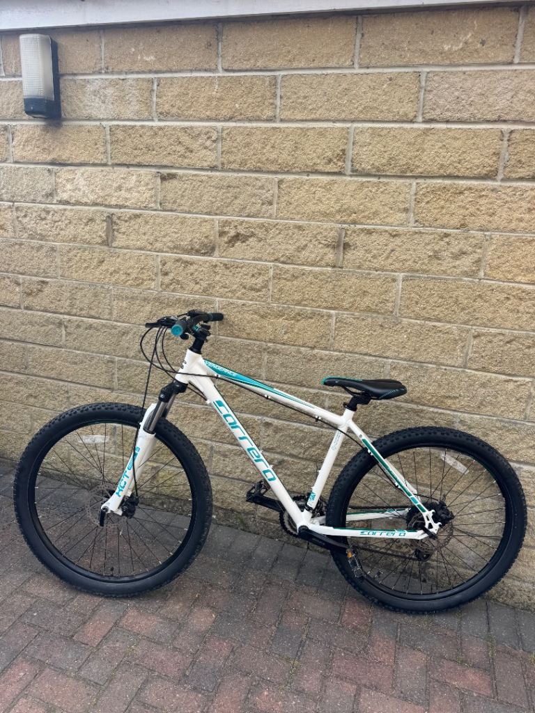 Carrera Vengeance Mountain Bike Medium Adults 27.5” RRP £400 Like New