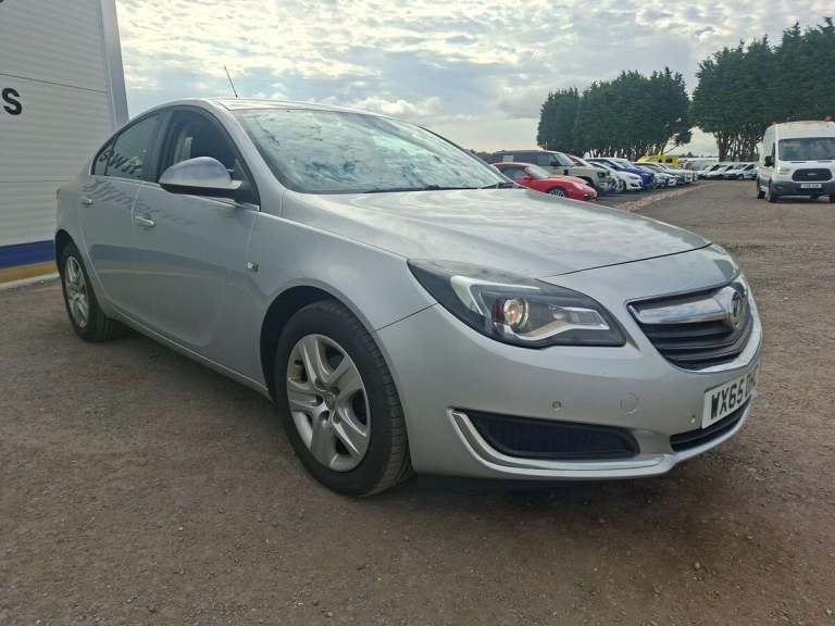 2015 Vauxhall Insignia 1.6 CDTi Design 5dr Auto HATCHBACK DIESEL Automatic