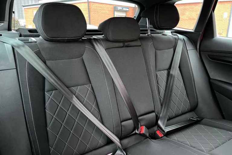 2019 Skoda Karoq 2.0 TDI Sport Line 4x4 5dr ESTATE DIESEL Manual