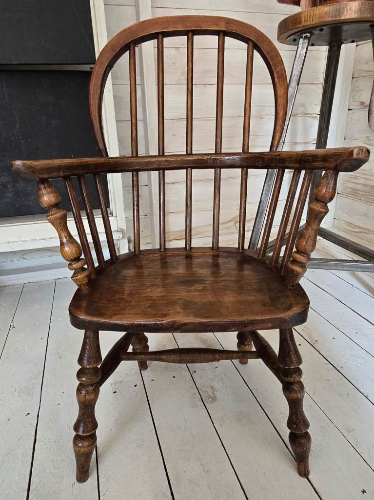 A Rare Antique Childs Chair Ash & Elm Comb Back Windsor Arm Chair 1840-1860 