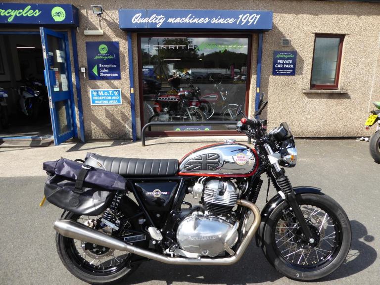 Royal Enfield INTERCEPTOR INT 650 - 2023 - 1,277 Miles at Penrith Motorcycles
