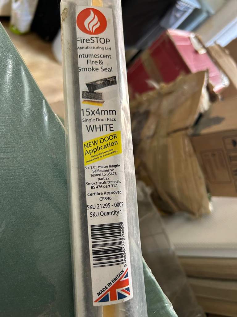 FireSTOP Intumescent Fire & Smoke Seal 15x4mm White - New Door Application