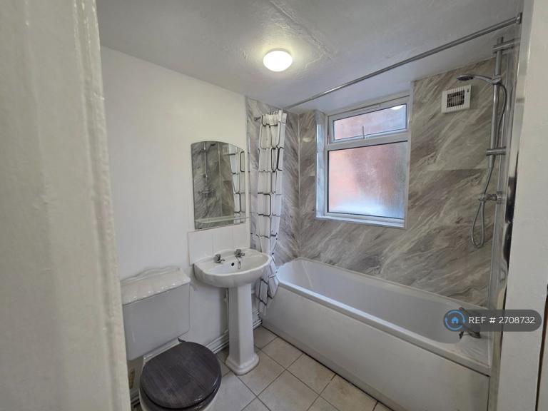 1 bedroom flat in Clarendon Rd, Birmingham, B16 (1 bed) (#2708732)