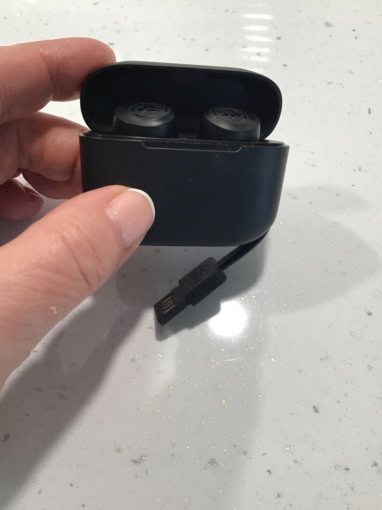 Ear pods 