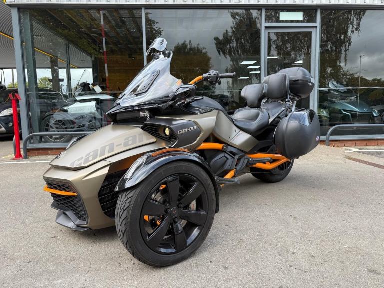 2019 CAN-AM SPYDER F3 S 1330 cc 6 speed semiautomatic trike in liquid titanium