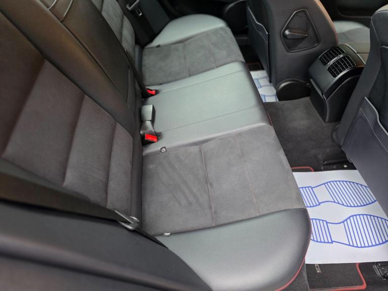 2013 Mercedes-Benz C Class C220 CDI BlueEFFICIENCY AMG Sport Plus 4dr Auto SALOON DIESEL Automatic