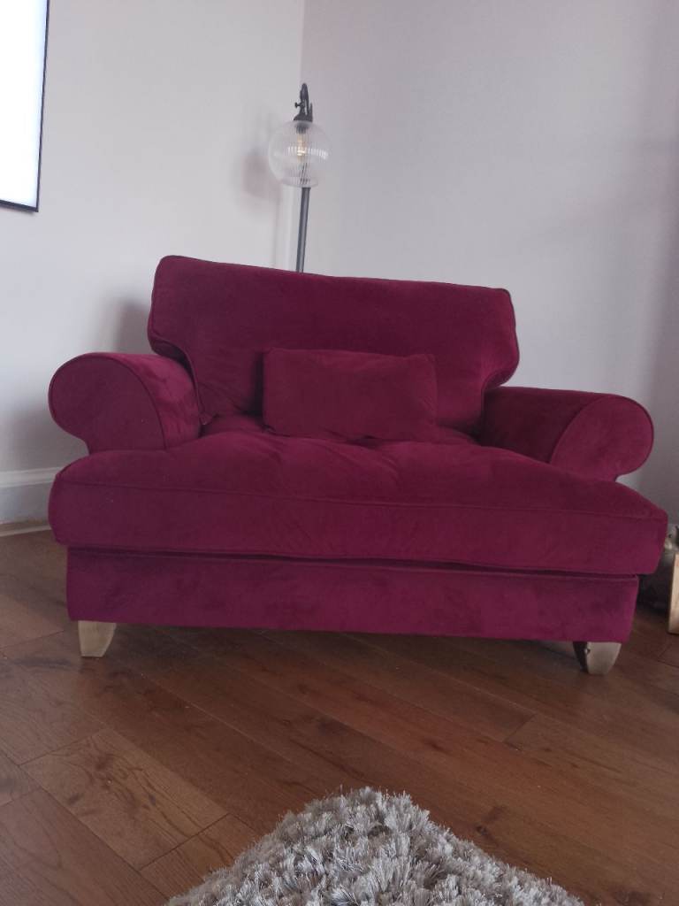  Lounge Company Beautiful velvet snuggler