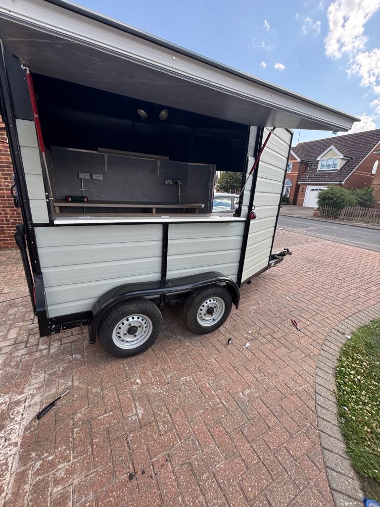 Horse Box Bar Catering Trailer / Food Truck / Catering Trailer / Mobile Bar