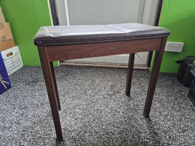 PIANO STOOL
