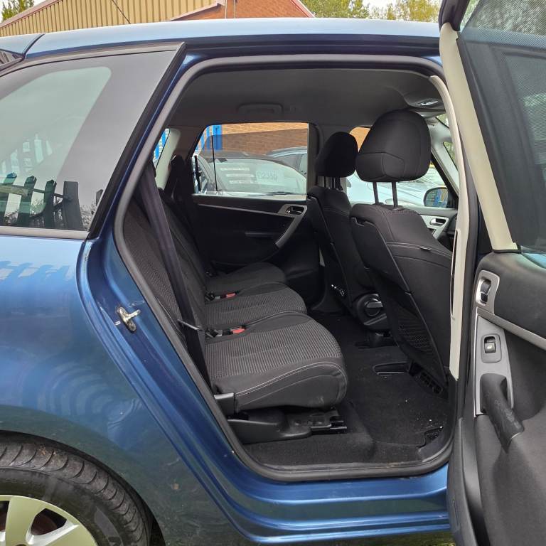 CITROEN C4 PICASSO E-HDi EDITION 1.6 DIESEL 110 BHP AUTOMATIC GEARBOX YEAR 2012 EXCELENT CONDTION!!!