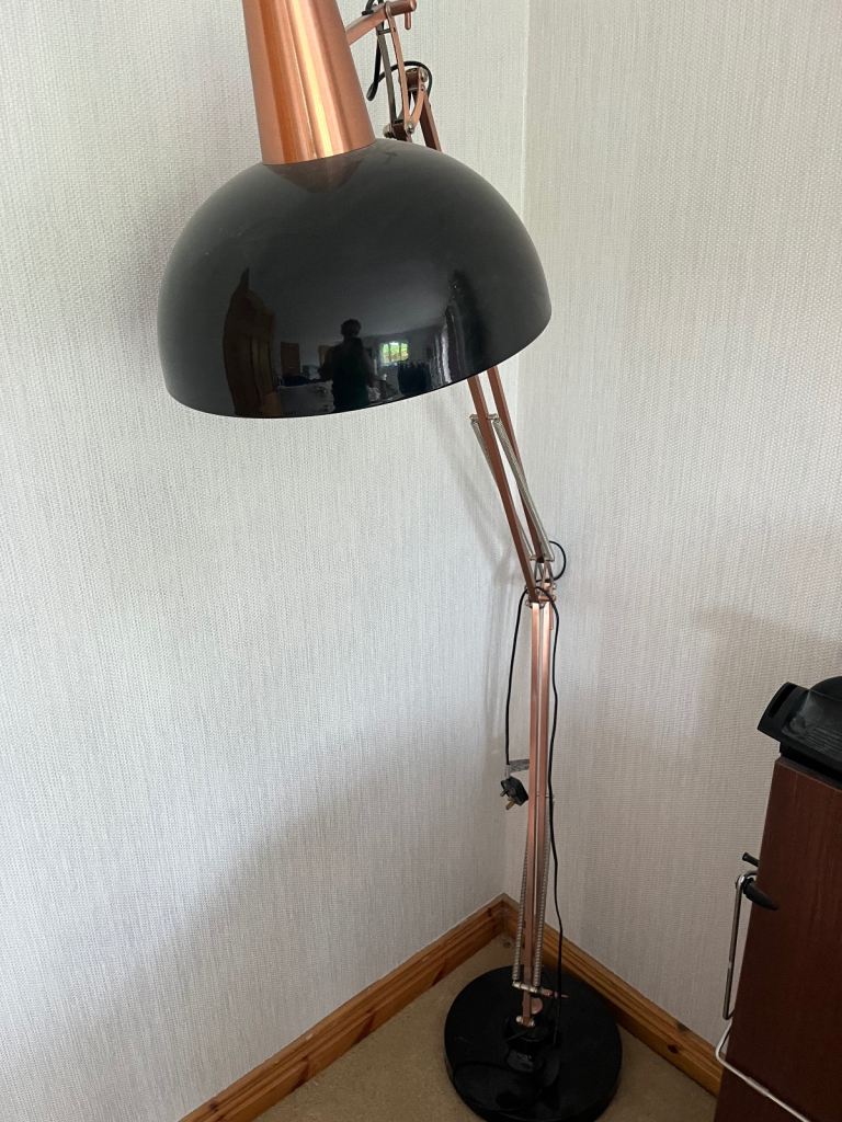 Floor lamp 