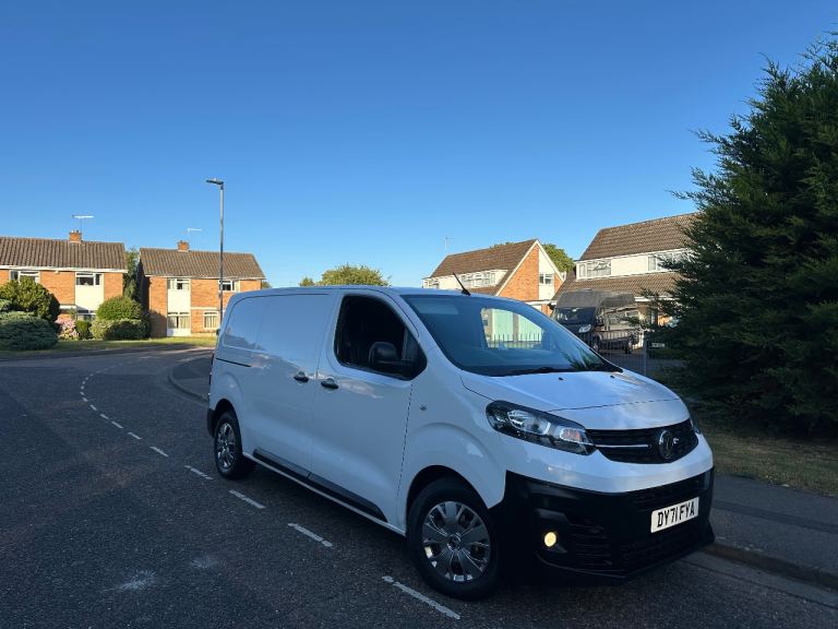 2021 Vauxhall Vivaro 1.5 Turbo D Dynamic L1h1 Start/Stop Panel Van MWB White
