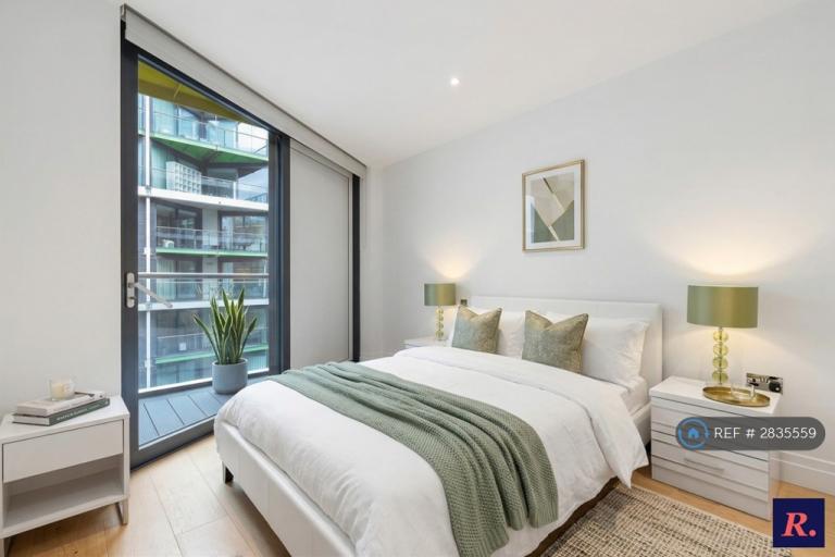 Studio flat in Riverlight Quay, London, SW11 (#2835559)