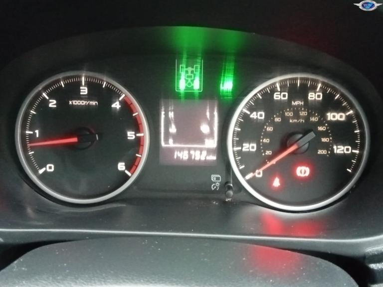 MITSUBISHI L200 2.4 DI-D DC Titan White Manual Diesel 2017