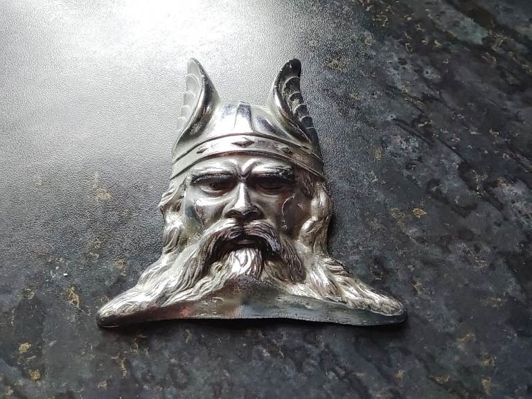 Viking Rover P4 Badge Car Memorabilia