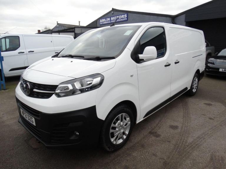 VAUXHALL VIVARO 2.0 Turbo D 3100 Dynamic Auto L2 H1 Euro 6 (s/s) 6dr 2021
